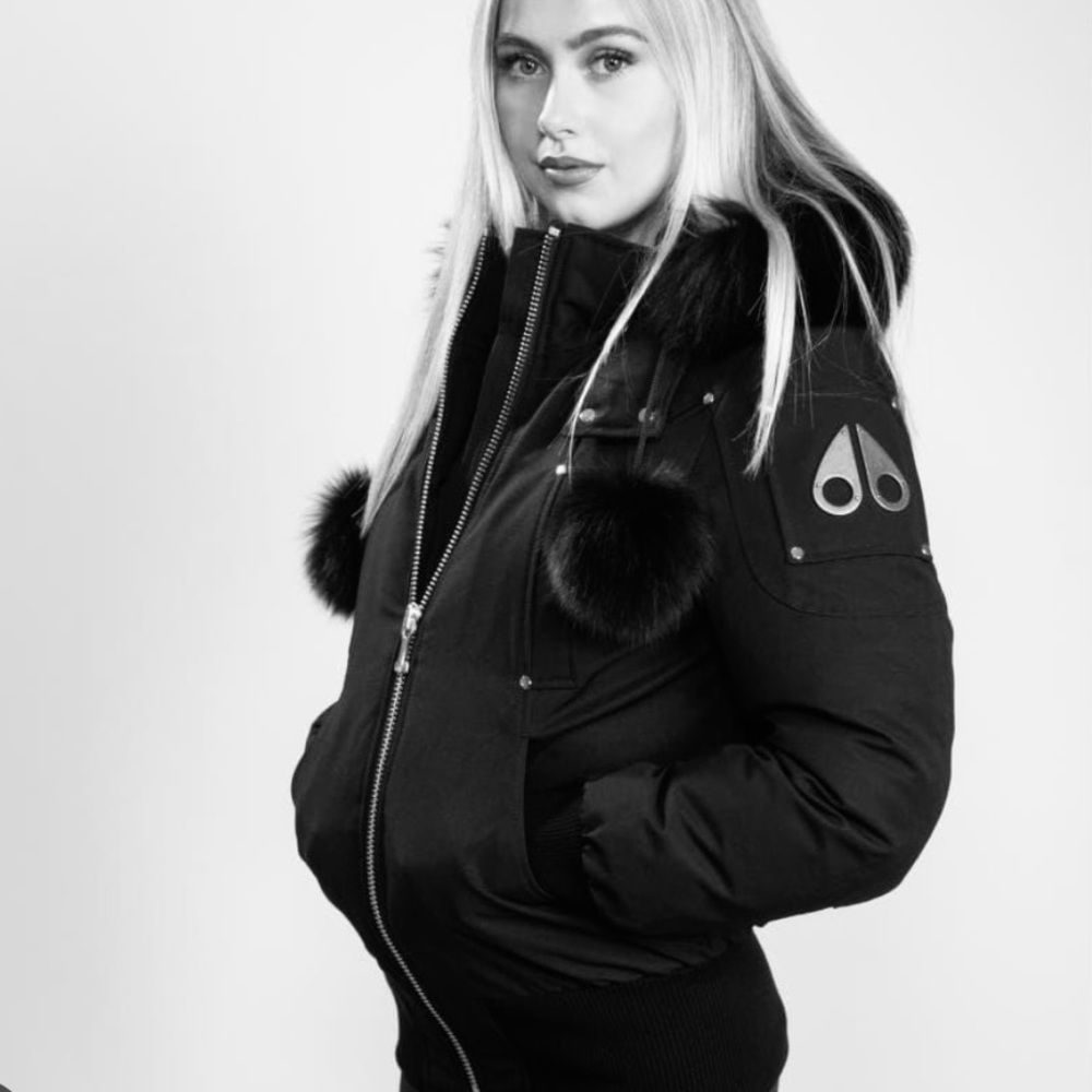 MOOSE KNUCKLES DEBBIE BOMBER SHEARLING WOMEN'S DOWN JACKET - Picture 13 of 15